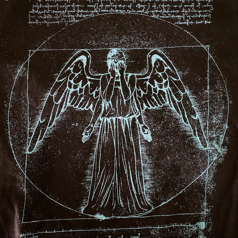 Doctor Who Weeping Angel Tshirt M